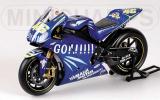 YAMAHA YZR - M1 VALENTINO ROSSI (2004)