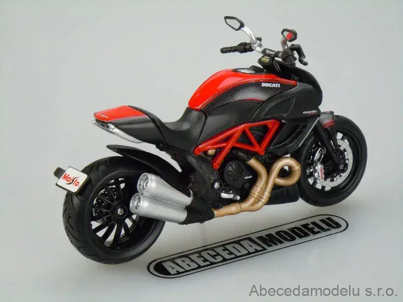 Ducati Diavel Carbon 2011