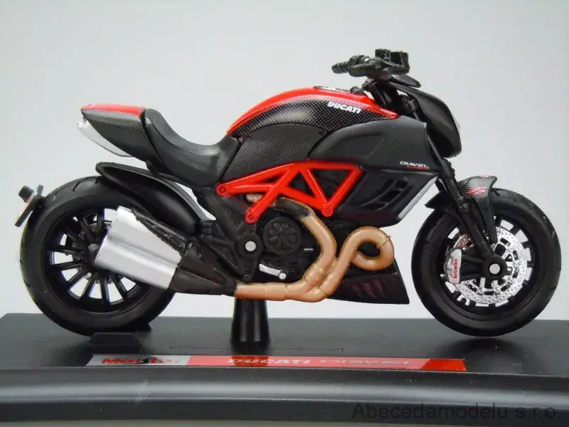 Ducati Diavel Carbon