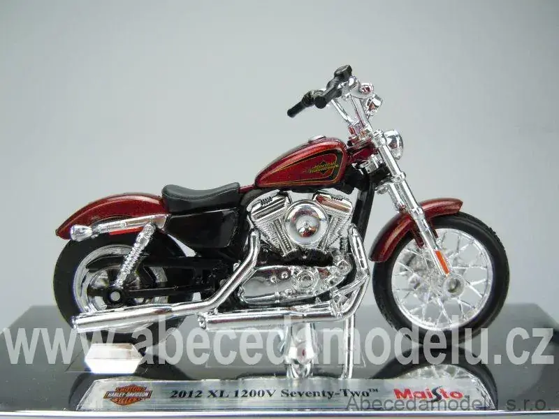 Harley-Davidson 2012 XL 1200V Seventy-Two