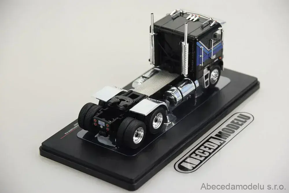 Ixo 1:43 Freightliner FLA Camión Año de construcción 1993 amarillo