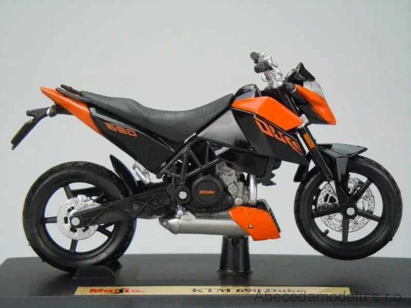 KTM 690 Duke