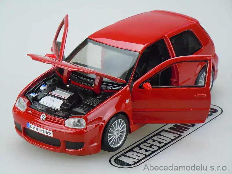 VW Golf R32