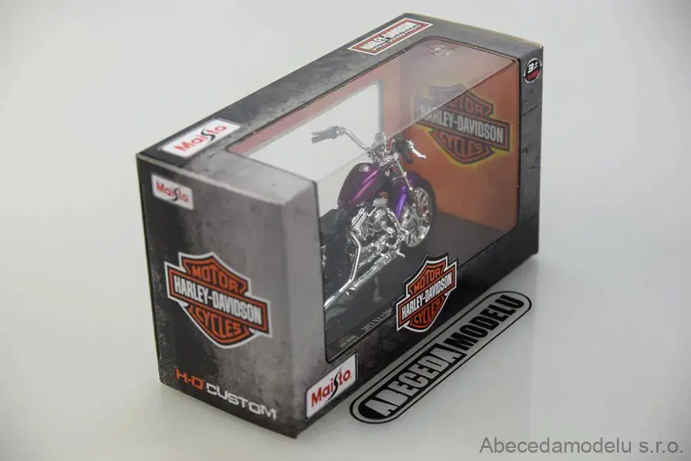 Harley-Davidson 2013 XL 1200V Seventy-Two