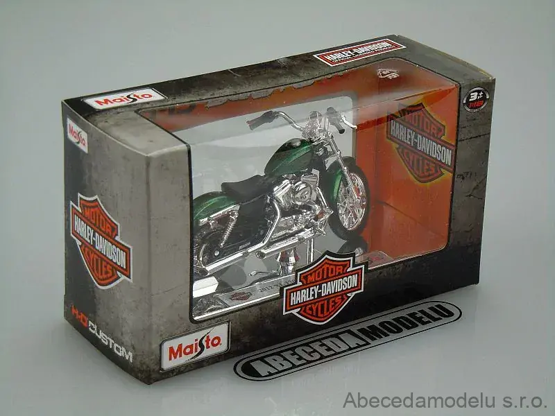 Harley-Davidson 2012 XL 1200V Seventy-Two