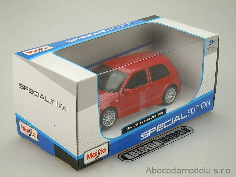 VW Golf R32