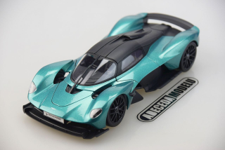 Aston Martin Valkyrie 2022